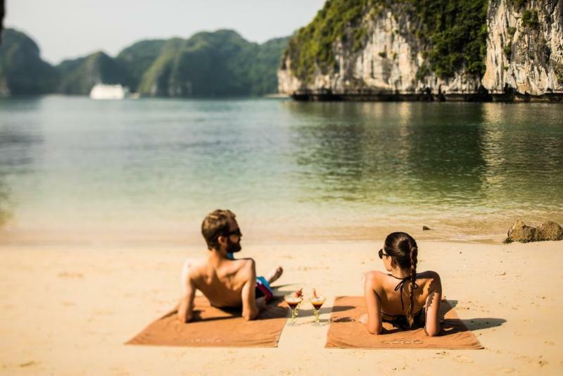 Bhaya Classic Cruises Ha Long Exterior photo