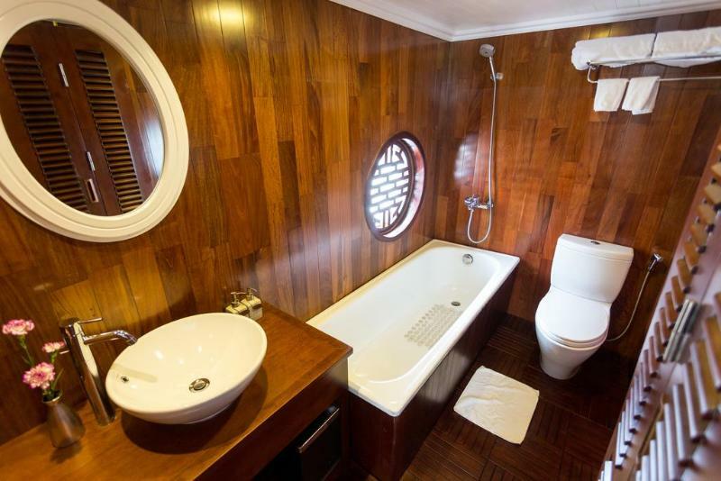 Bhaya Classic Cruises Ha Long Exterior photo